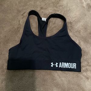 Girls Under Armour Black Sports Bra Heat Gear Size Youth Small YSM